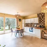 Micuzzo By Interhome Lingueglietta