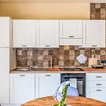 Micuzzo By Interhome * Lingueglietta