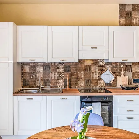 Micuzzo By Interhome * Lingueglietta