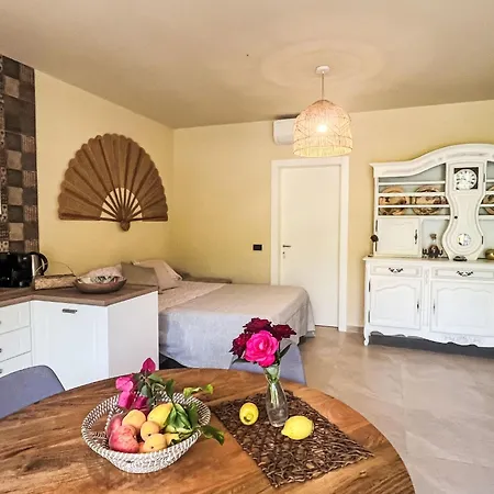 Micuzzo By Interhome 아파트 Lingueglietta
