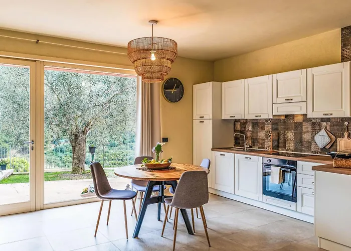 Micuzzo By Interhome *