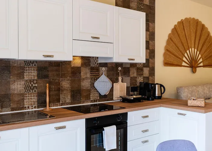 Micuzzo By Interhome * Lingueglietta